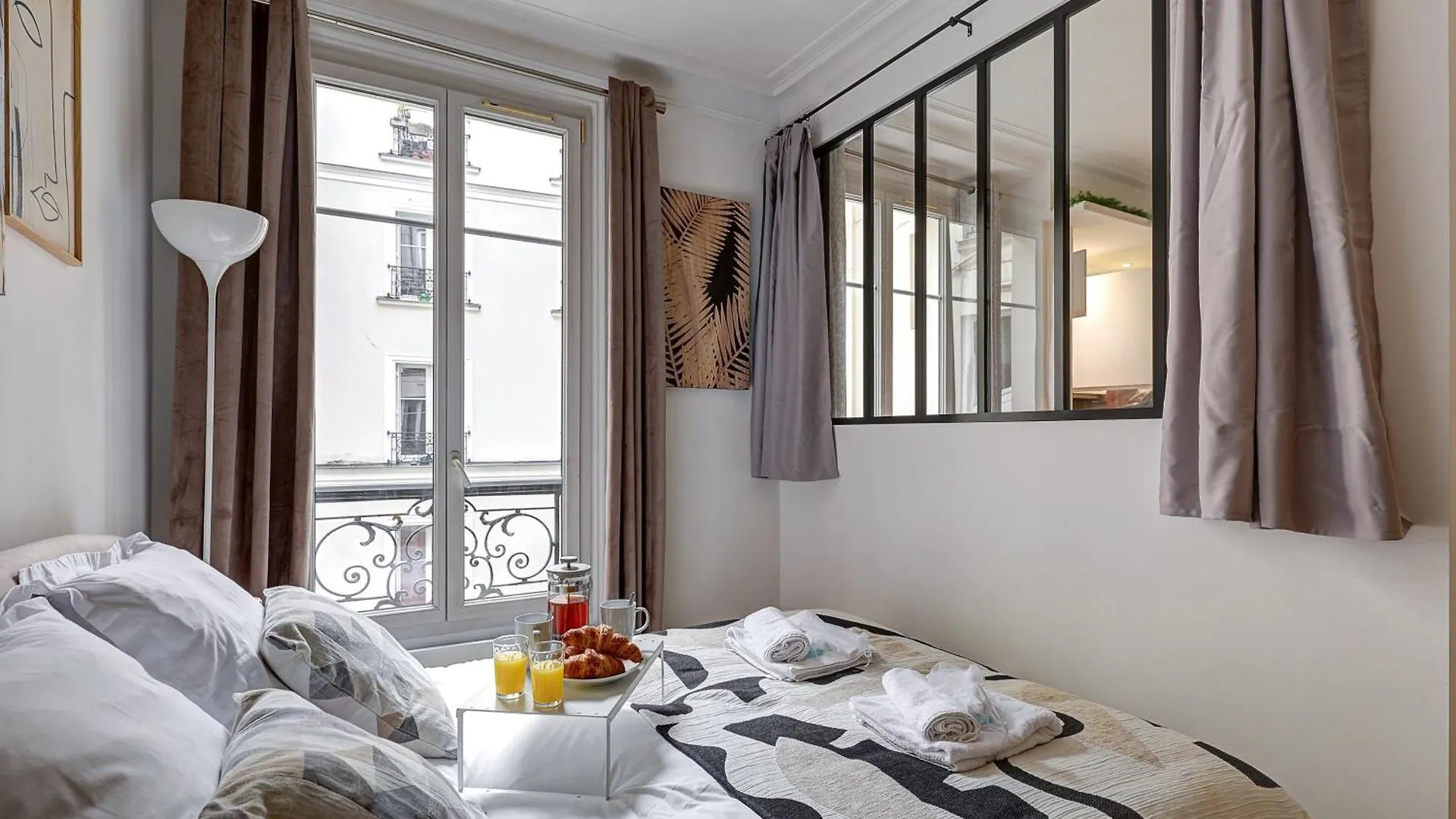 Elegante Haussmannienne Au Prestige Parisien